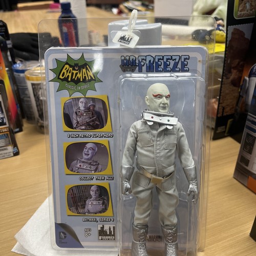 DC Comics Figures Toy Company Batman Classic TV Series Mr. Freeze - Picture 1 of 9