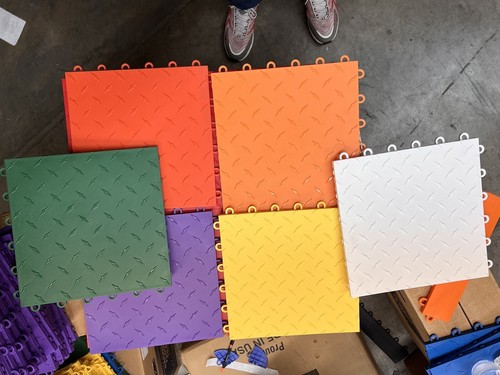 ORANGE - 50 garage floor tiles Diamond Plate Clearance Basement Deck - Picture 2 of 21