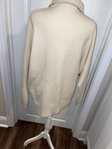 Women Elan Turtleneck Size Medium Asymmetric Hem Beige Sweater Long Sleeves Nice - Picture 7 of 11