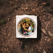 Disney & Wizard of Oz Collectibles Lot - Plates, Figurines, Snow Globe, Dolls — listing 6