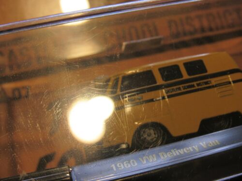 M2 MACHINES 1960 VW DELIVERY VAN SCHOOL BUS VOLKSWAGEN DELIVERY VAN MINOR ISSUES - Picture 14 of 22