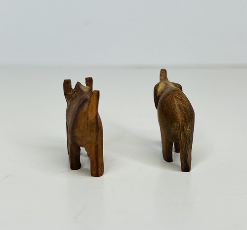 2 miniature animali selvatici in legno intagliato a mano elefante facocococo cinghiale safari figure  - Foto 3 di 7