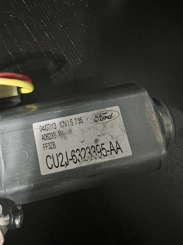 Genuine Ford Window Motor CU2J-6323395-AA A06232-111 FF3ZB - Picture 2 of 4
