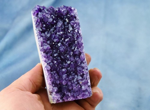 Super Purple Amethyst Geode Cathedral URUGUAY Flat Free Standing 117mm 4.7" 230g - Picture 2 of 13