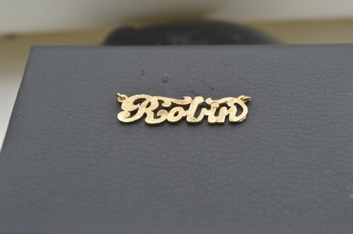 14k YELLOW GOLD NAME TAG "ROBIN"(E132)