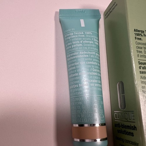 Clinique Anti-Blemish Solutions Acne Clearing Concealer Shade 01 Full Size - Picture 4 of 5
