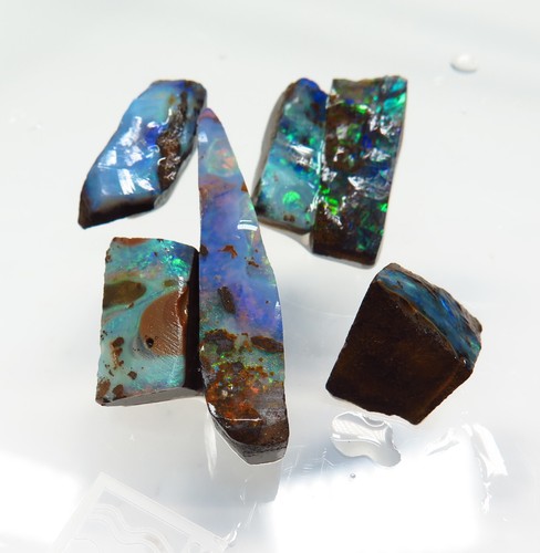 Australian Boulder Opal Rough 49.65ct Queensland Natural Rough /Rub Parcel. - Picture 5 of 6