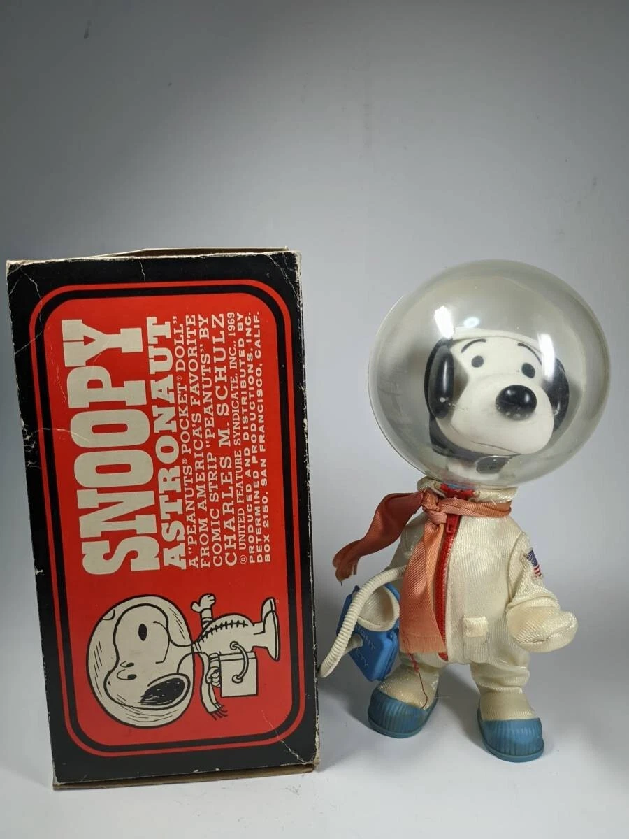 Vintage 1969 snoopy hotsell astronaut doll