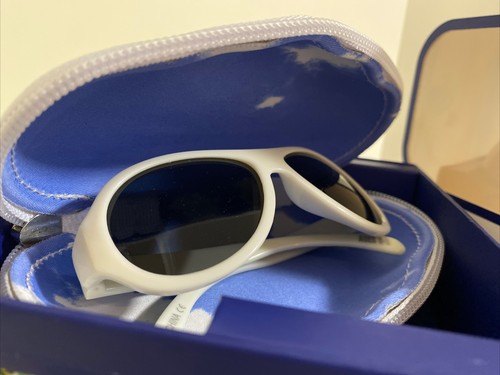 NEW Babiators Junior Polarized Sunglasses White You’re The Palm Ages 0-3 - Picture 2 of 8