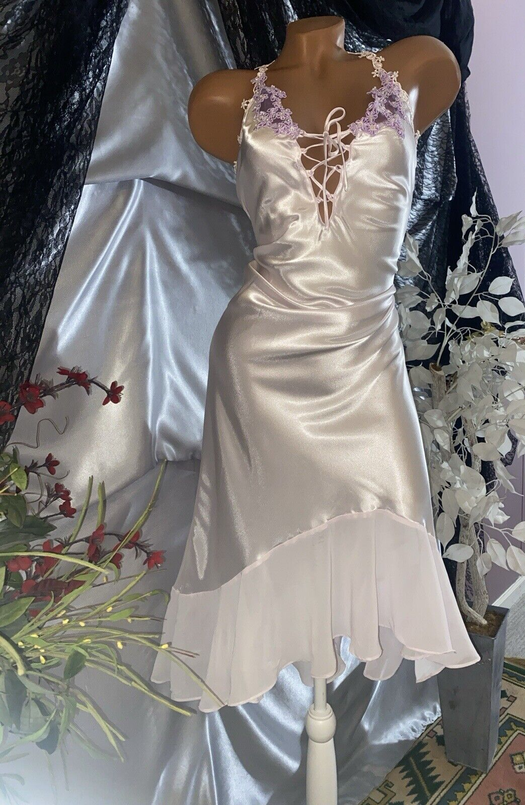 Picture 1 of 16