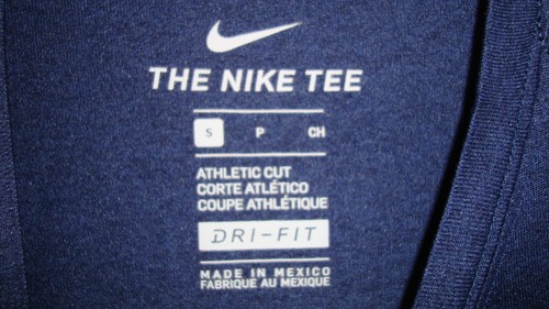 NIKE Dri Fit Tee T-Shirt Athletic Navy Blue Boys Size Small - 7/8? - Picture 6 of 14