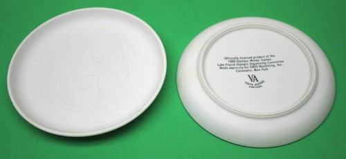 12pc 1980 Lake Placid Winter Olympic Raccoon Design Porcelain 4" Coaster NIB - Picture 3 of 4