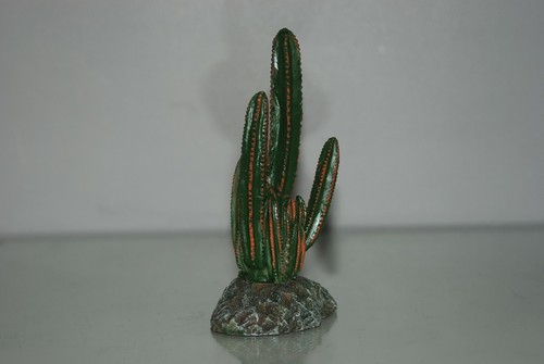 Vivarium Reptile Cactus With Rock Base 8 x 6 x 15 cms Desert Plant Spiders   - Picture 2 of 4