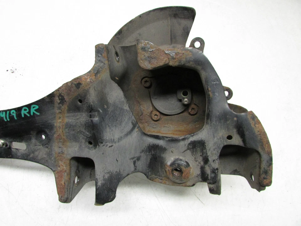 Volvo S40 2007 suspensión buje trasero derecho OEM 05 06 07 08 09 Foto 3 de 4