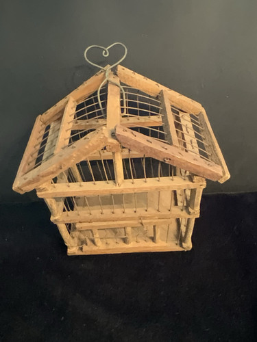 Vintage Vogelkäfig Haus aus Holz & Draht mit Herz Metall Aufhänger handgefertigt - Bild 16 von 16