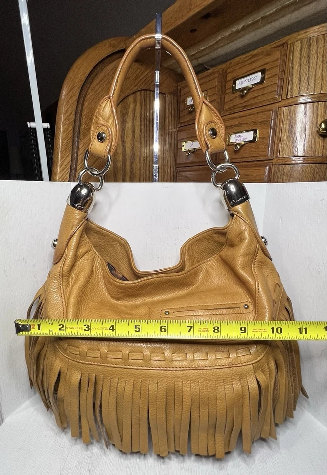 Bolso de Hombro Hobo Vintage B Makowsky Cuero Natural/Tostado Flecos Foto 4 de 4