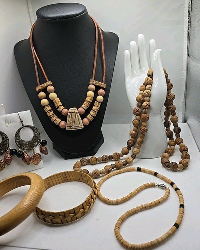 Lote de 6 Pulseras y Pendientes Boho Tribales Tallados en Madera - Imagen 3 de 18