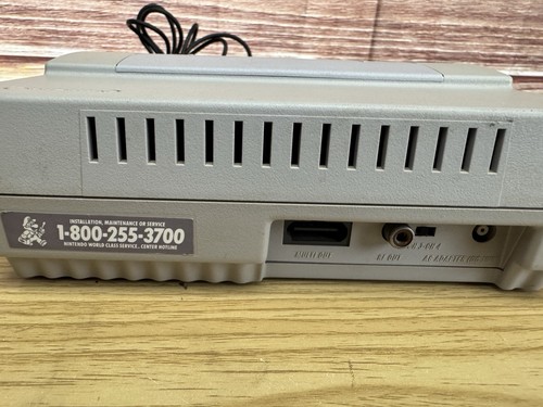Pacchetto console Super Nintendo SNES OEM SNS-001 cavi / 2 controller / 1 gioco - Foto 8 di 13