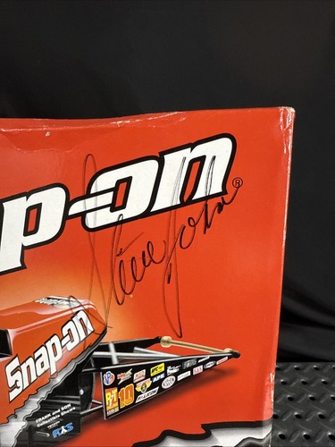 Action 1:9 Steve Johnson 2001 Pro Stock Bike Snap-On Tools - Autographed x 2 NIB - Picture 2 of 12