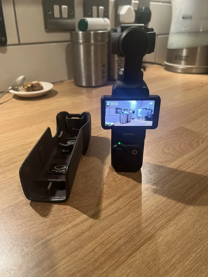 DJI Osmo Pocket 3 - Image 2 of 3