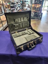 VTG BELL SYSTEM B TELEPHONE LINEMAN leather case with KEYS!!