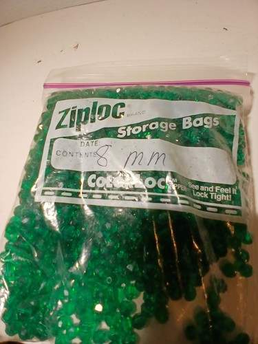 15 lbs. VINTAGE BOLEKS SUPPLY BEADS AND STARS - Picture 13 of 22
