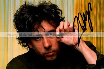 Tim Burton Film Regisseur Batman signiertes 7,5 x 5 Foto *mit Echtheitszertifikat*
