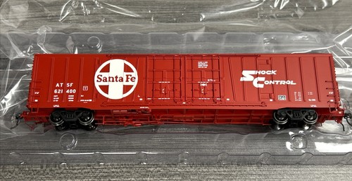 BLMA Models HO #53031 Bx-166 60’ Beer Car ATSF Shock Control #621400 NOS! - Picture 1 of 5