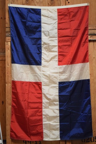 Valley Forge Perma-Nyl 5' x 8' 100% Nylon Flag - DOMINICAN REPUBLIC - Picture 2 of 3