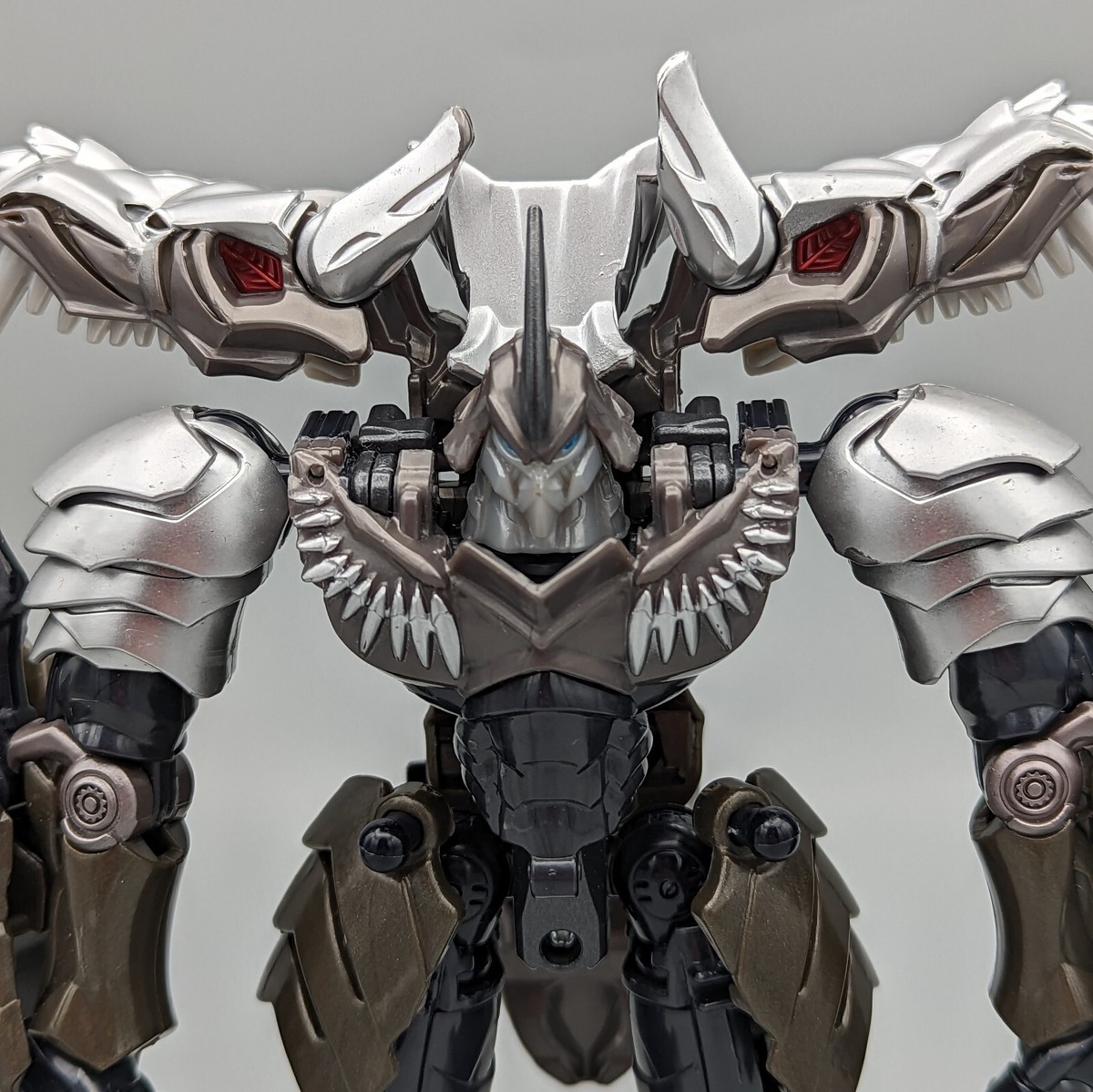 2016 Transformers The Last Knight Grimlock Voyager 7