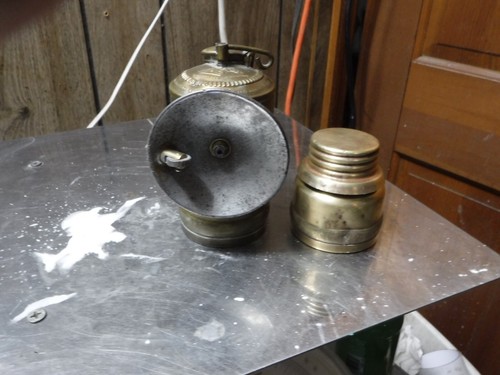 CA. 1913 THE BALDWIN LAMP JOHN SIMMONS CO BRASS CARBIDE MINER’S LAMP extra tank