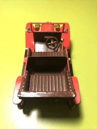Modellino auto d'epoca anni 60' Model T Ford (1910) - AIRFIX (Made in England) - Foto 3 di 8