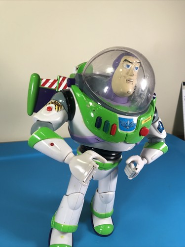 RARE BUZZ LIGHTYEAR Ultimate Talking Figure Exclusive - Mouth Moves - SEE VIDEO! - Picture 5 of 9