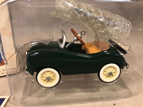 Gillham Sport 1949 coche para niños clásicos sello adorno de Navidad 2003, ¡nuevo en caja!! - Imagen 4 de 5