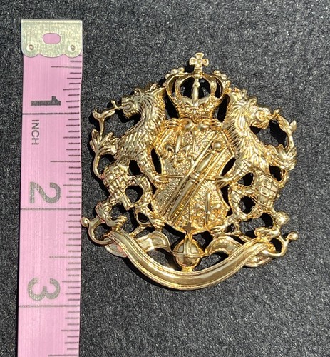 Broche prendedor vintage Joan Rivers escudo de armas leones tono dorado firmado - Imagen 3 de 3