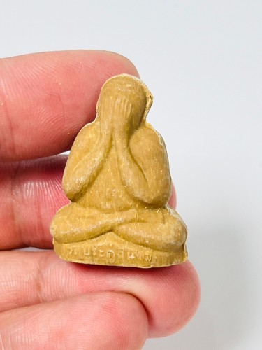 Phra Pidta Tookata Big doll close eye Amulet wealth Talisman LP Toh Wat Pradu - Picture 11 of 16