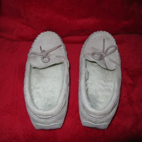 Moccasins Creamy Tan Slides Mules Slippers Shoes 5 / 6 Great Condition - Picture 1 of 3