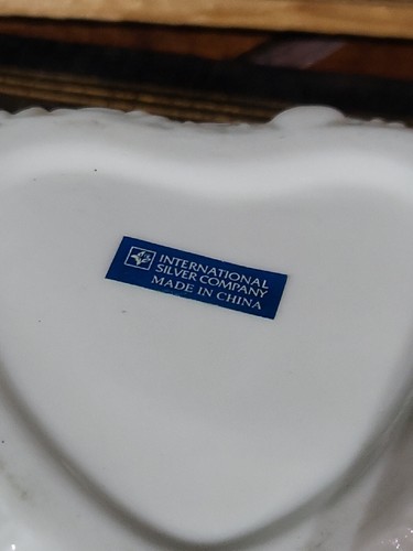 Scatola ad anello portabevande a forma di cuore rosa porcellana argento internazionale Co. - Foto 7 di 9