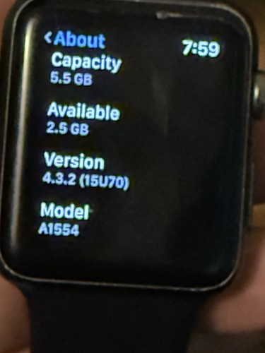 apple watch first generation , Works Great , 42mm, 7000 Series - Picture 5 of 5