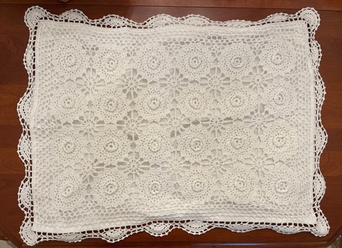 Vtg Set Of 2 Crochet Lace Overlay 21x27 White Pillow Sham Cover Scalloped Edge