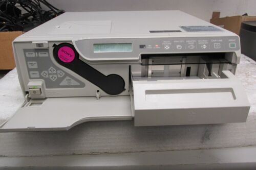 Sony-UP-2900MD-Color-Video-Printer-Power-On-Tested-W-S - Picture 3 of 4