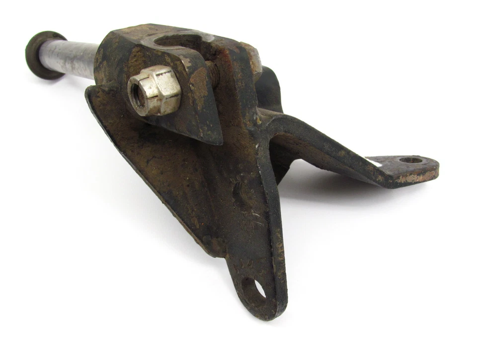 1987 POLARIS 87 CYCLONE W877828 250 250X - LEFT FRONT WHEEL AXLE STRUT SPINDLE - Image 3 of 4