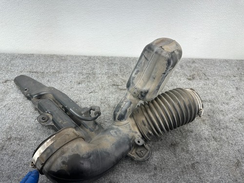 CADILLAC ESCALADE ESV 6.2L 07-13 OEM AIR CLEANER OULET DUCT INTAKE DUCT PIPE - Picture 5 of 6