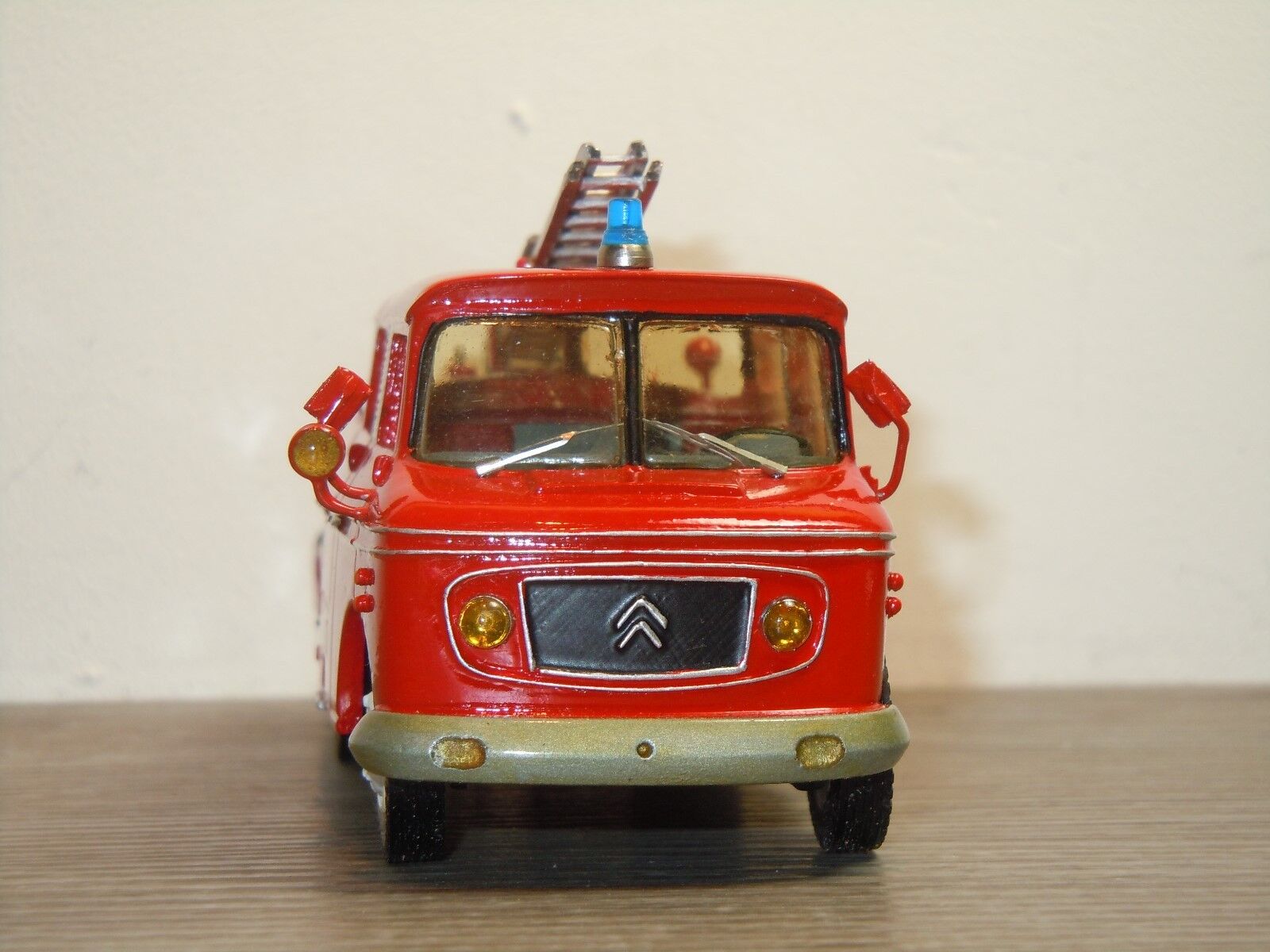 Picture 5 of 6