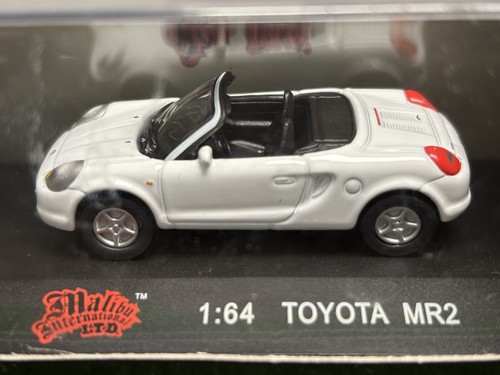 3 Malibu International 1:64 Audi Q7, V.W.Touareg & Toyota MR2 DieCast New - Picture 5 of 15