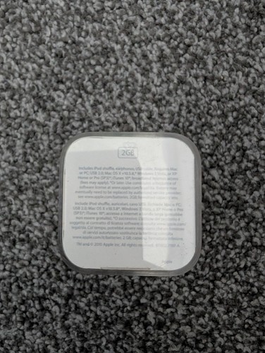 Apple iPod Shuffle 2GB 4th Gen Generation Pink A1373 MC585BT, Unused - Picture 4 of 7