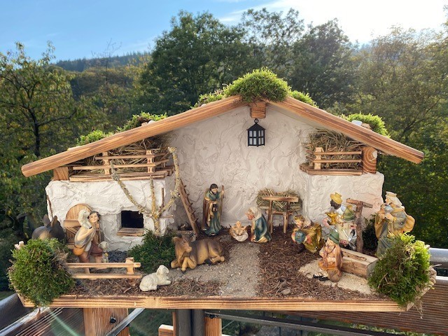 Belén de Navidad "BALTASAR" + figuras de belén + iluminación + transformador TRABAJO MANUAL