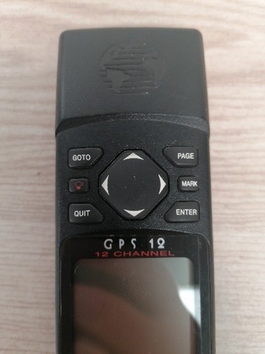 Garmin GPS12 wasserdichter persönlicher Navigator GPS-Empfänger - schwarz - Bild 2 von 7