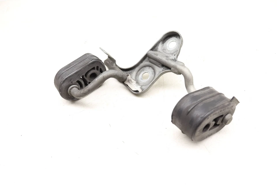 Mercedes-Benz E63 AMG 2010-2016 - Soporte/colgador de escape izquierdo Foto 2 de 4