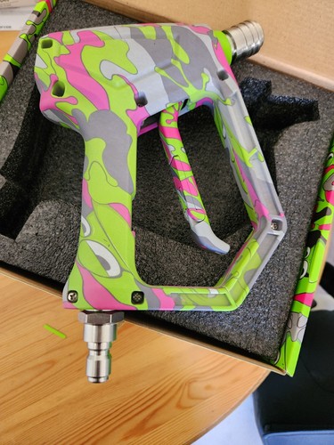 High Pressure Washing Gun - Graffiti Style Car Pressure Washing - Picture 8 of 10